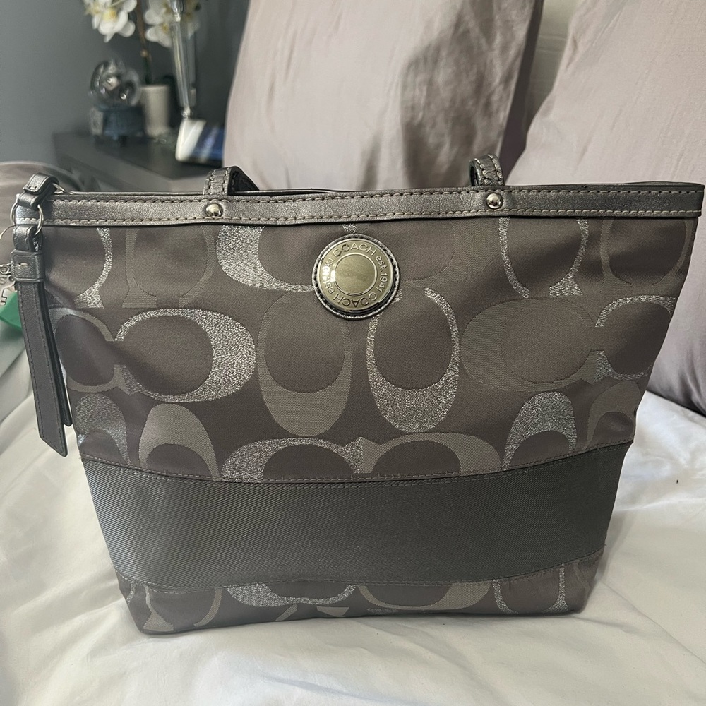 Grey & silver Coach shoulder bag, barely used.